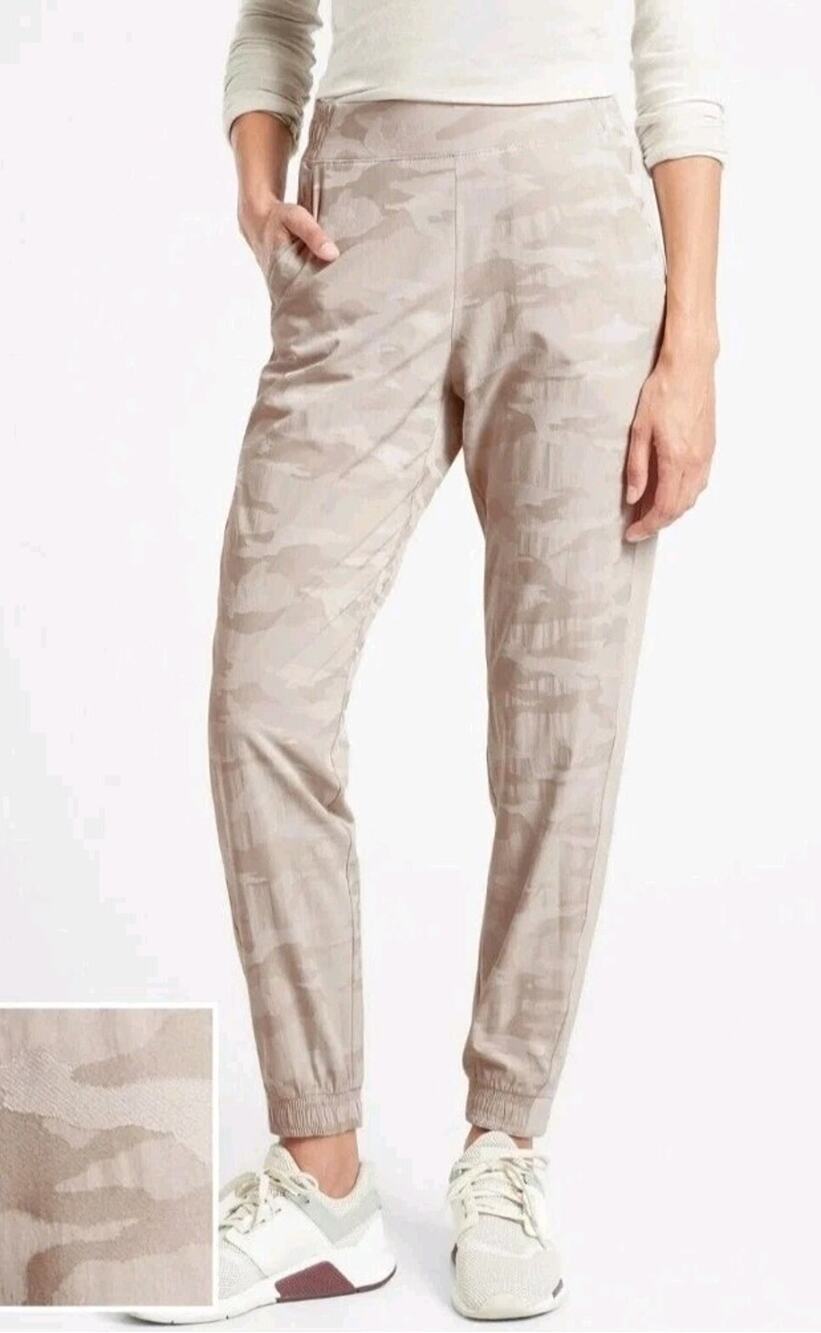 Athleta Brooklyn Camo Jogger size 0 Abalone Grey Camo Beige (K